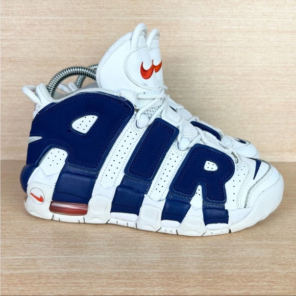COPY - Nike Air More Uptempo GS 'Knicks' Sneakers In White Royal Blue Youth US … - Picture 5 of 6